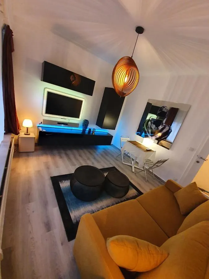 Cosy Corner In Quiet Suburb - All Cars Allowed Antwerp